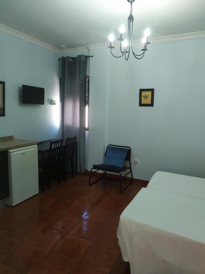 Apartamentos Turisticos Casa Cantillo Carmona  Exterior photo
